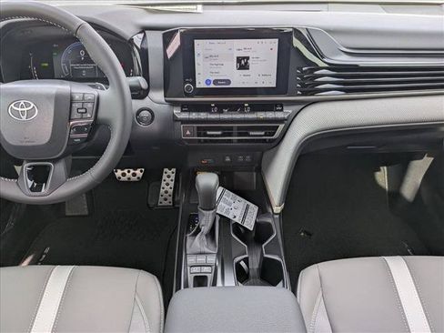 Used 2026 Toyota Camry SE w/ Convenience Package FWD image 15