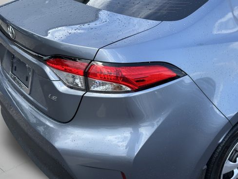 Used 2025 Toyota Corolla LE FWD image 33