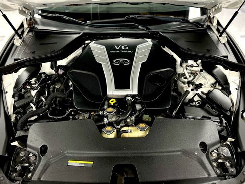 Used 2018 INFINITI Q60 Red Sport 400 w/ Sensory Package 3.0T Sport image 37