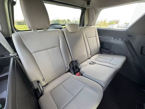 Used 2019 Ford Expedition XLT image 31