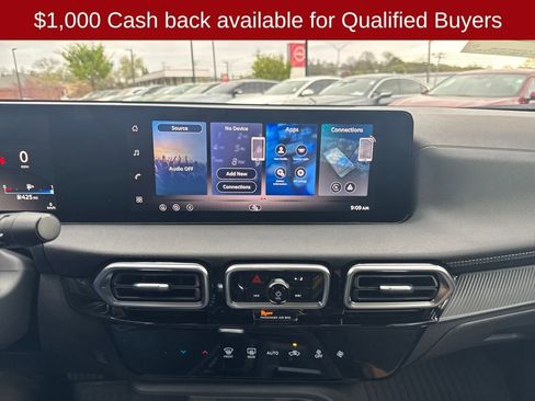 New 2026 Nissan Sentra SV image 17