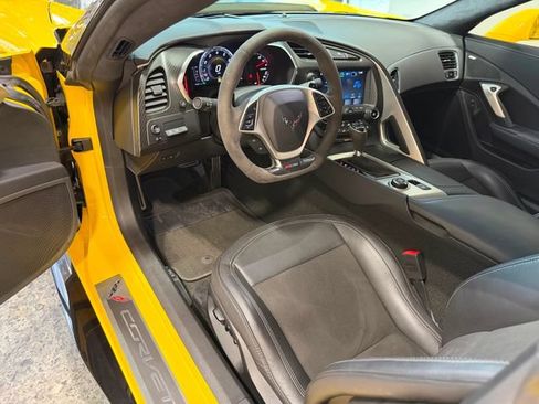 Used 2018 Chevrolet Corvette Z06 RWD image 19