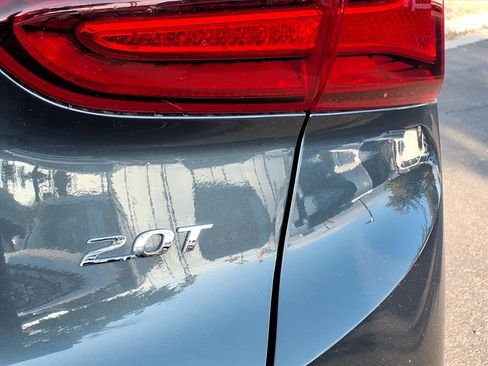 Used 2020 Hyundai Santa Fe Limited image 10