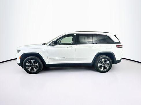 Used 2023 Jeep Grand Cherokee 4WD 4xe image 4