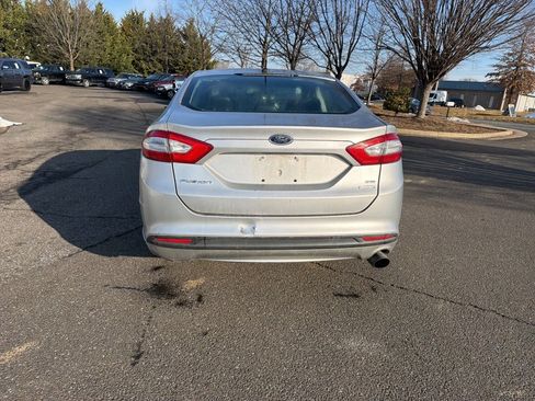 Used 2013 Ford Fusion SE image 6