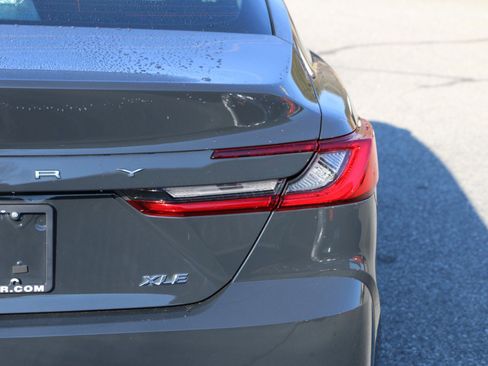 Used 2025 Toyota Camry XLE image 7