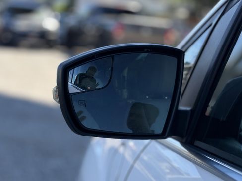 Used 2016 Ford C-MAX Energi SEL w/ Equipment Group 302A image 14