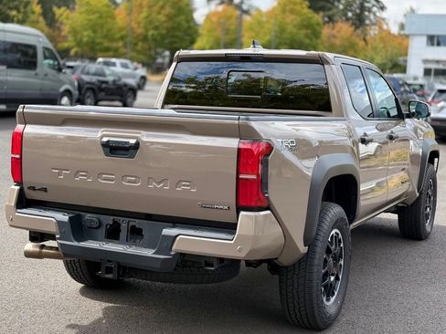 Used 2026 Toyota Tacoma TRD Off-Road w/ TRD Off Road Upgrade Package AWD/4WD image 5