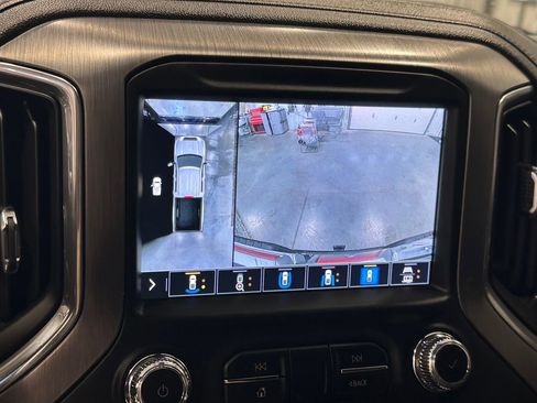 Used 2020 GMC Sierra 2500 Denali w/ Denali Ultimate Package AWD/4WD image 23
