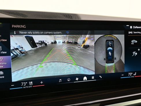 Used 2025 BMW X7 xDrive40i w/ M Sport Package image 29