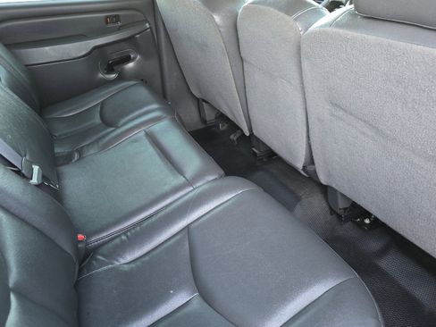 Used 2006 Chevrolet Silverado 3500 W/T w/ Skid Plate Package image 16