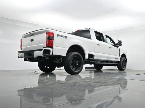 New 2026 Ford F250 Lariat w/ Black Appearance Package AWD/4WD image 31