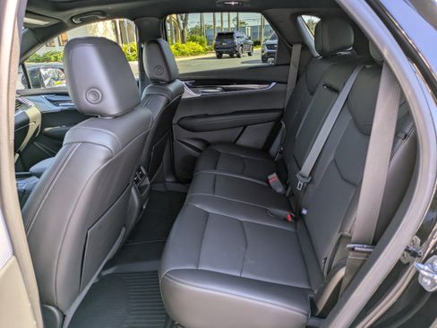 Certified 2025 Cadillac XT5 Premium Luxury w/ Technology Package image 13