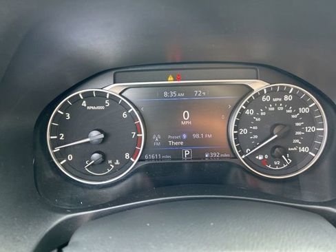 Used 2024 Nissan Altima 2.5 SV FWD image 8