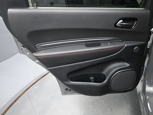 Used 2025 Dodge Durango GT AWD/4WD image 13