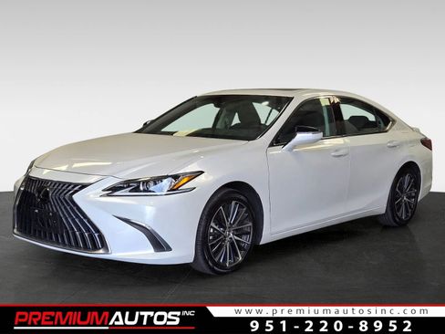 Used 2023 Lexus ES 300h w/ Premium Package FWD image 1