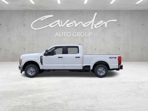 New 2026 Ford F250 XL w/ XL Chrome Package image 3