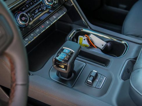 New 2025 GMC Sierra 1500 AT4 w/ AT4 Premium Package AWD/4WD image 43
