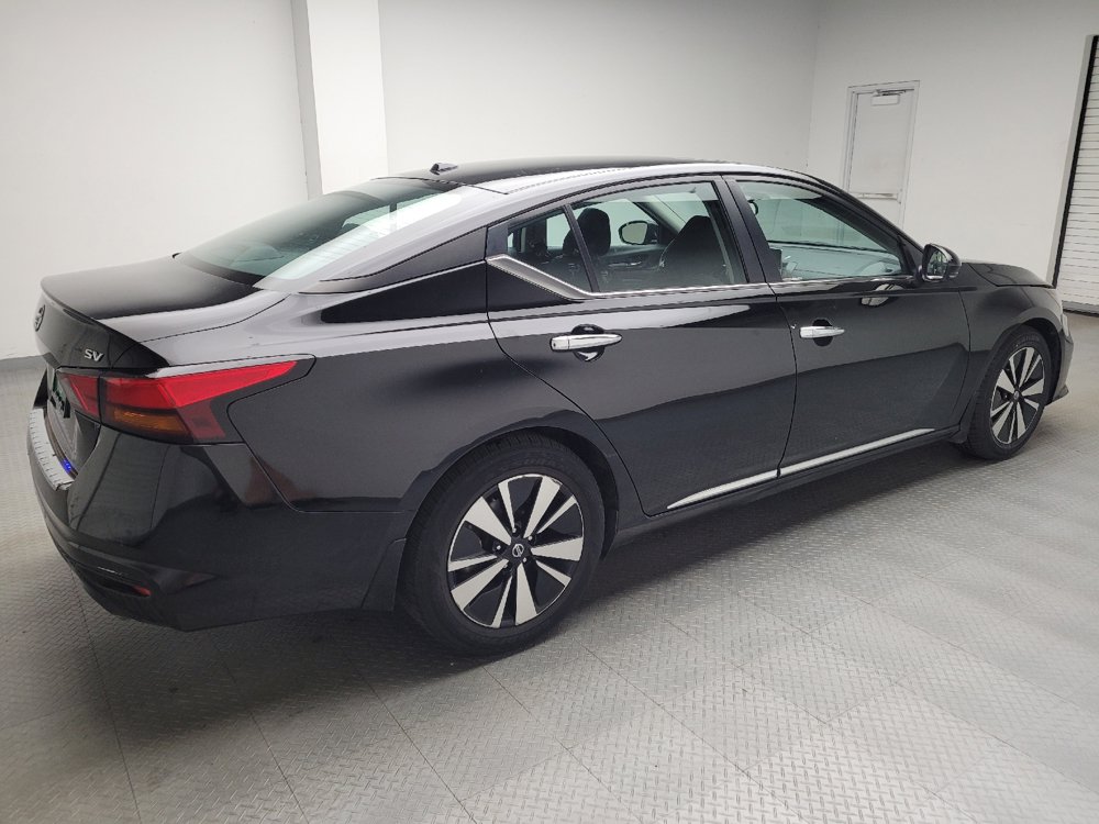 Used 2022 Nissan Altima 2.5 SV w/ SV Premium Package FWD image 10