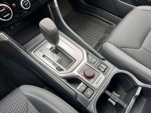 Used 2023 Subaru Forester Premium image 31