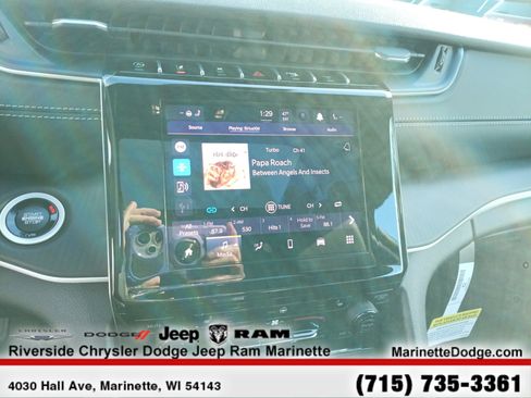 New 2025 Jeep Grand Cherokee Altitude AWD/4WD image 17