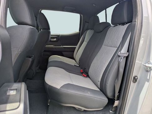 Used 2021 Toyota Tacoma TRD Sport RWD image 14