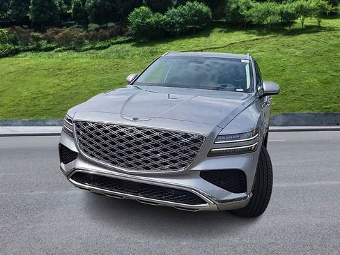 Used 2025 Genesis GV80 3.5T Prestige image 3