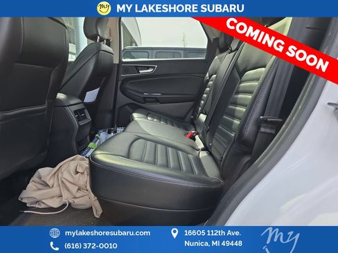 Used 2017 Ford Edge SEL w/ Equipment Group 201A AWD/4WD image 17