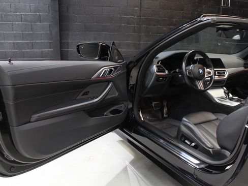 Used 2023 BMW 430i Convertible w/ M Sport Package image 27