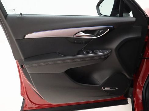 Certified 2025 Buick Envision Sport Touring image 7