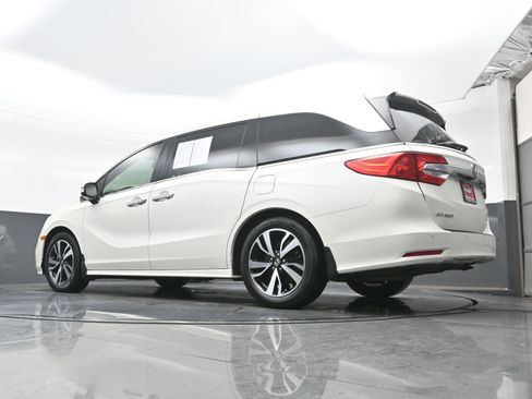 Used 2018 Honda Odyssey Elite image 32