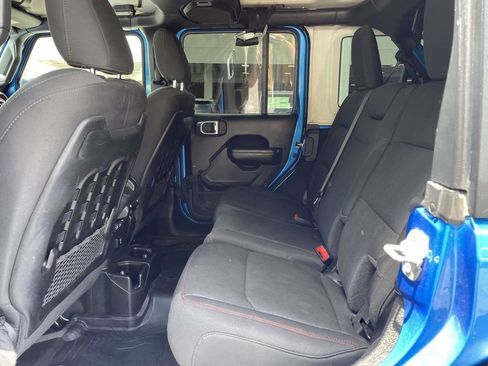 Certified 2021 Jeep Wrangler Unlimited Rubicon w/ Xtreme Recon 35" Tire Package AWD/4WD image 20