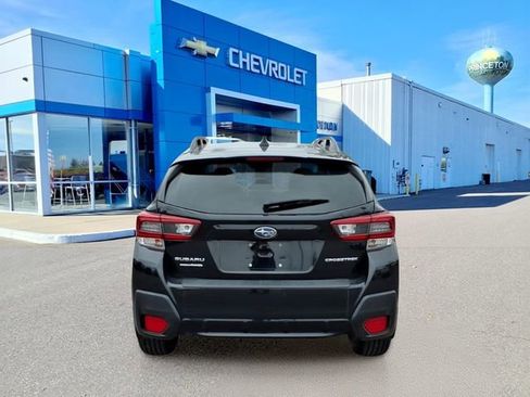Used 2020 Subaru Crosstrek 2.0i Premium w/ Moonroof Package 2 image 4