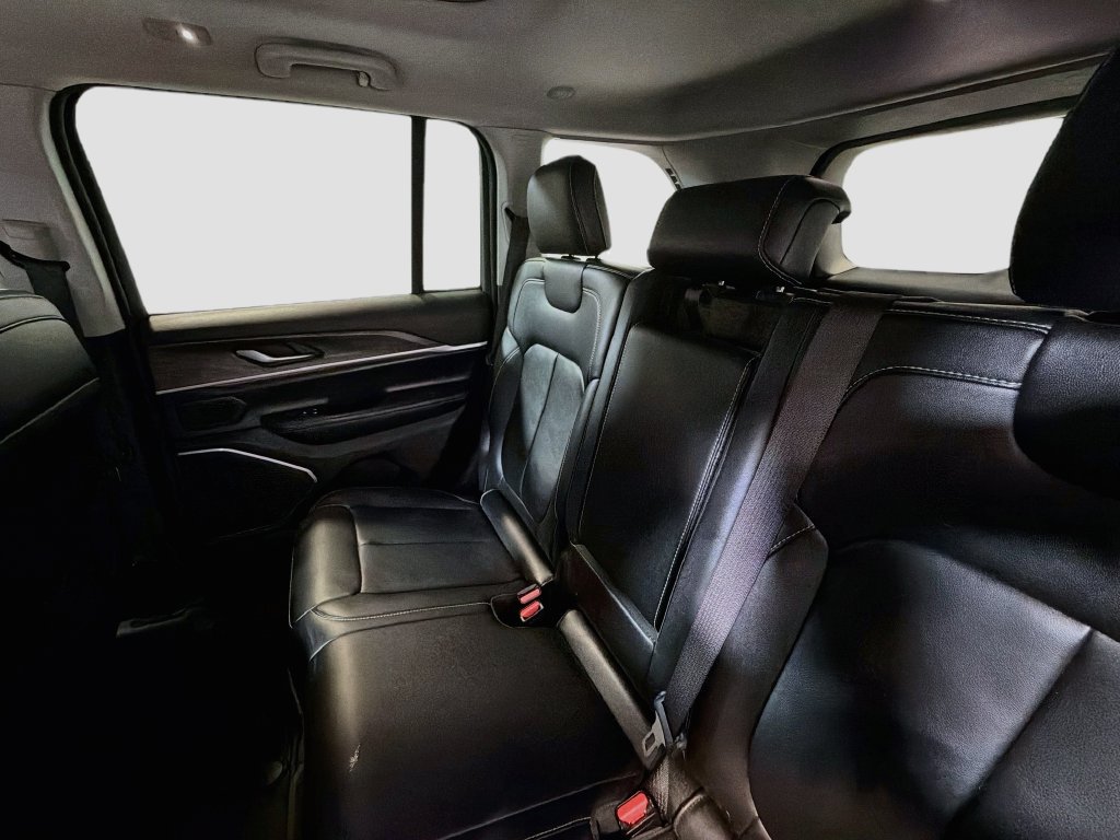 Used 2022 Jeep Grand Cherokee Limited 4xe AWD/4WD image 25