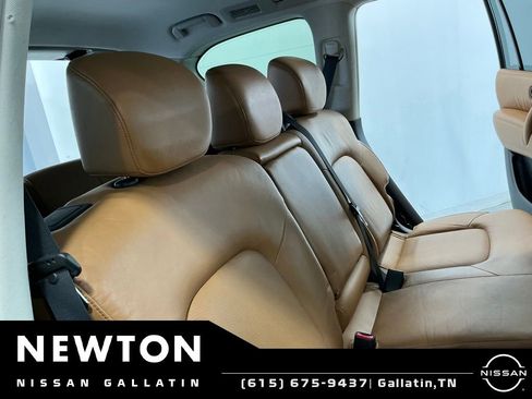 Used 2016 INFINITI QX80 2WD w/ Signature Edition Package image 23