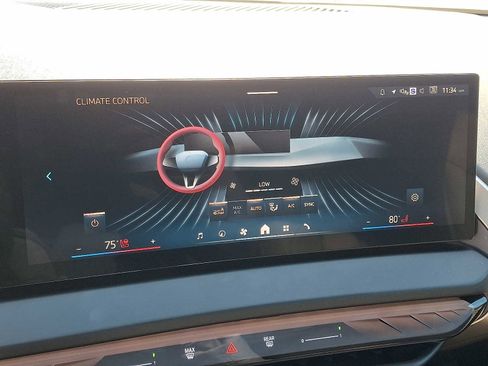 Used 2025 BMW X3 xDrive30i w/ Premium Package image 16