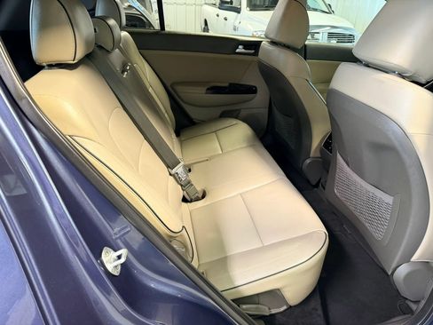 Used 2018 Kia Sportage EX AWD/4WD image 12