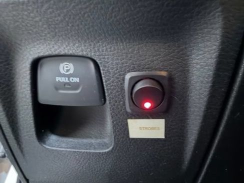Used 2022 RAM 1500 Tradesman AWD/4WD image 21