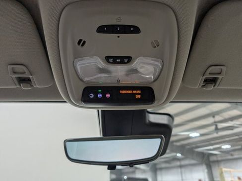 Used 2025 Buick Encore GX Avenir w/ Avenir Technology Package image 26