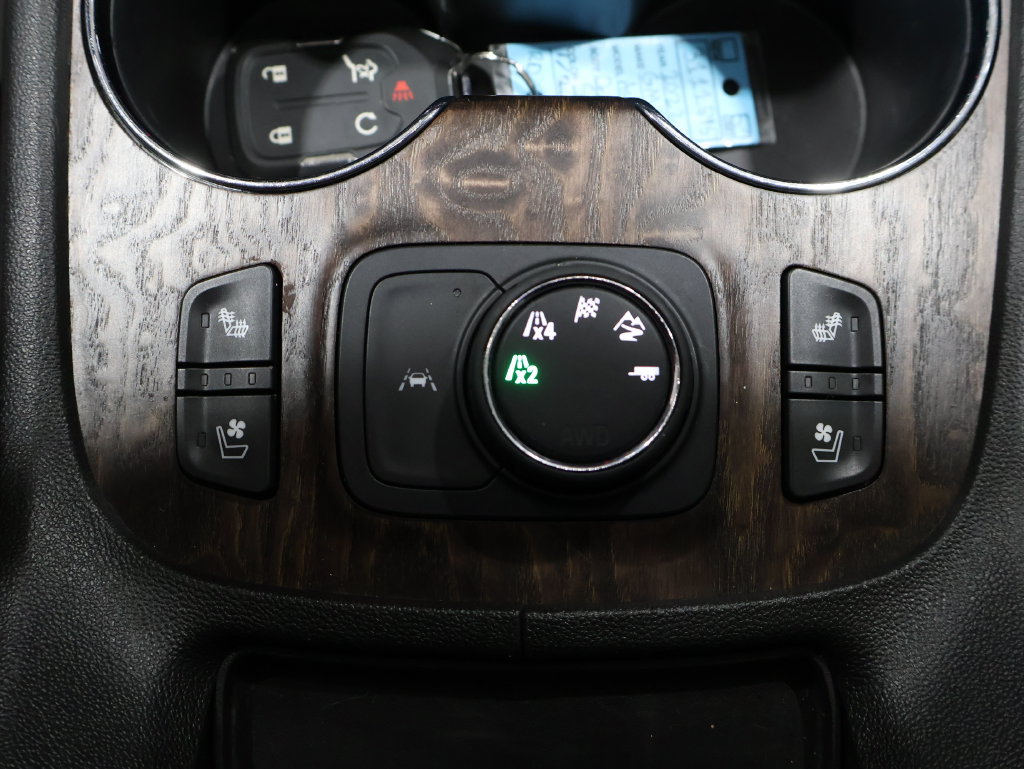 Used 2022 GMC Acadia Denali w/ Denali Ultimate Package AWD/4WD image 39