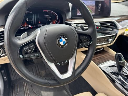 Certified 2023 BMW 530i w/ Premium Package RWD image 17