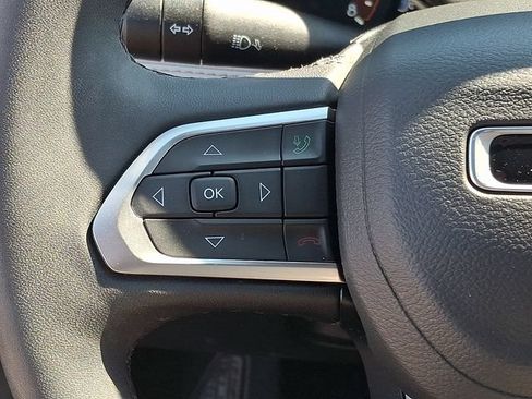 Used 2025 Jeep Compass Limited AWD/4WD image 22