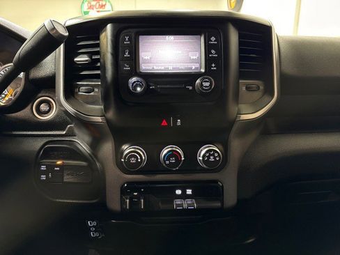 Used 2021 RAM 3500 Big Horn image 24