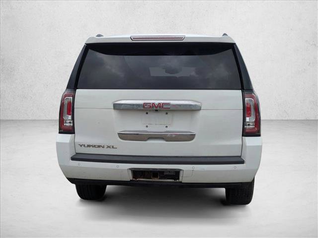 Used 2017 GMC Yukon XL SLT AWD/4WD image 6