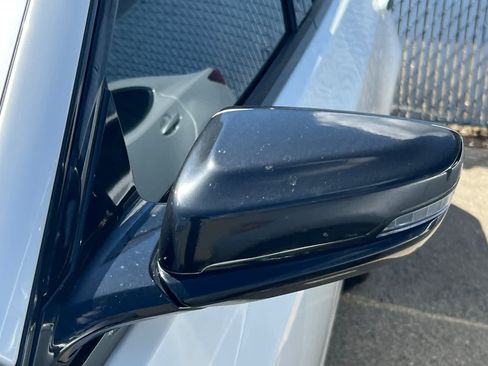 Used 2018 Cadillac CTS Luxury image 9