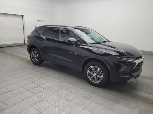 Used 2024 Chevrolet Blazer LT w/ Convenience Package FWD image 11