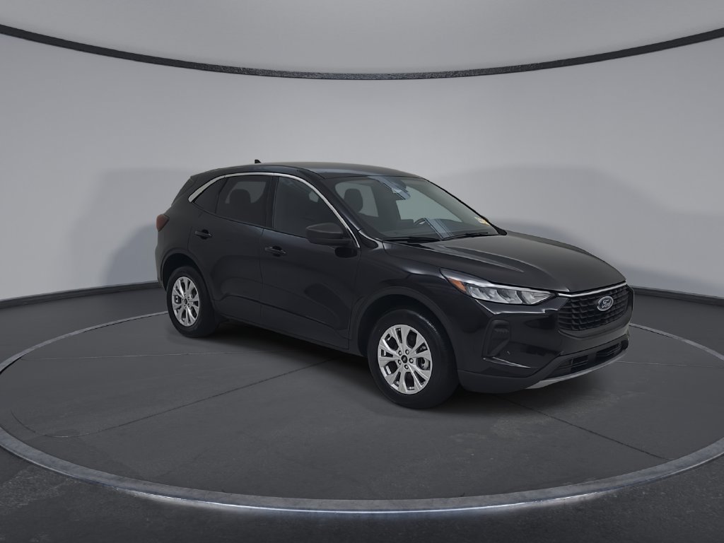 Used 2024 Ford Escape Active AWD/4WD image 3