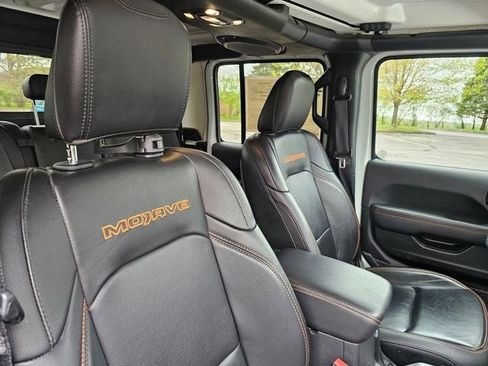 Used 2022 Jeep Gladiator Mojave w/ LED Lighting Group AWD/4WD image 12