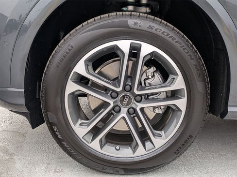 New 2025 Audi Q5 Premium Plus image 13