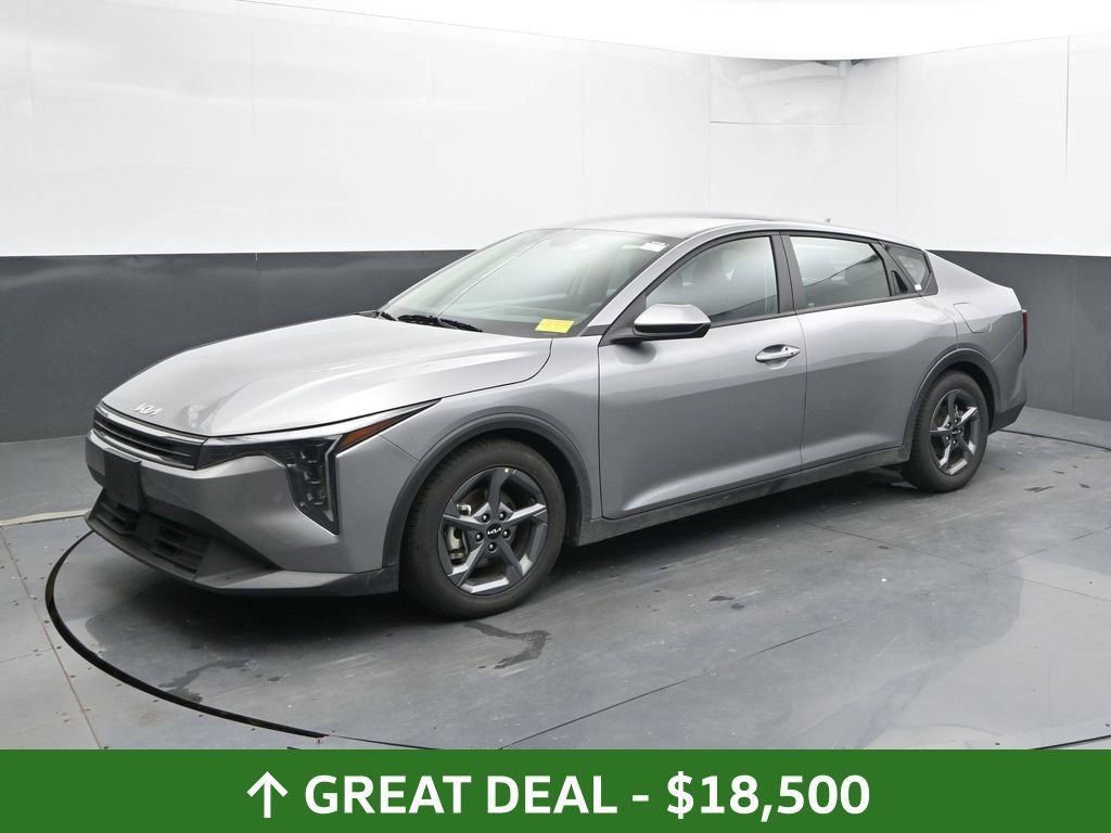 Used 2025 Kia K4 FWD image 9
